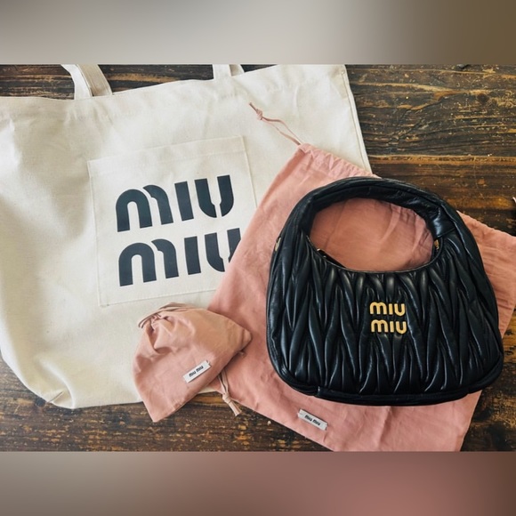 COPY - Wander matelassé nappa leather hobo bag - Picture 1 of 2